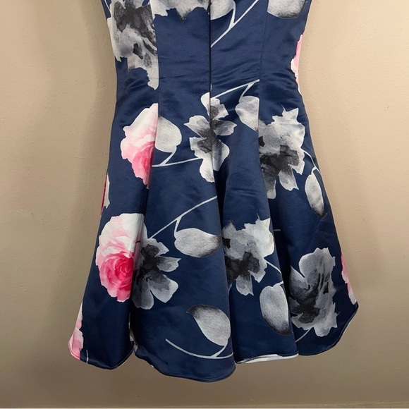 SIZE 4 GLAMOUR BY TERANI COUTURE FORMAL DRESS ALINE BLUE FLORAL GEMSTONE - Picture 11 of 15